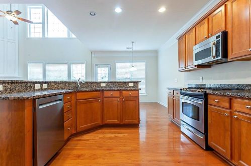 648 Lorimore Pass, Holly Springs, GA 30115-1875