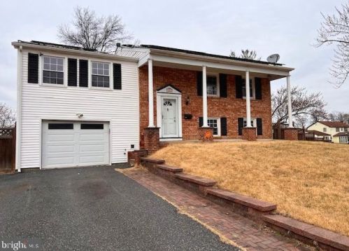 26 Newtown Ln, Willingboro, NJ 08046-1912