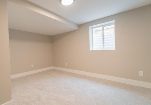 1135 Tulip Ln, Hammond IN  46321-3022 exterior