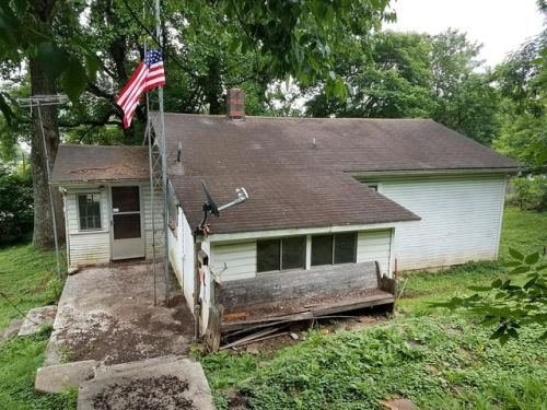 417 Stewart St, Ozone, TN 37854-2249