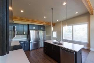 2935 Western Blvd, Corvallis OR  97333-4012 exterior