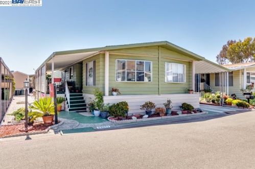 29077 Verdi Rd, Hayward, CA 94544-6038