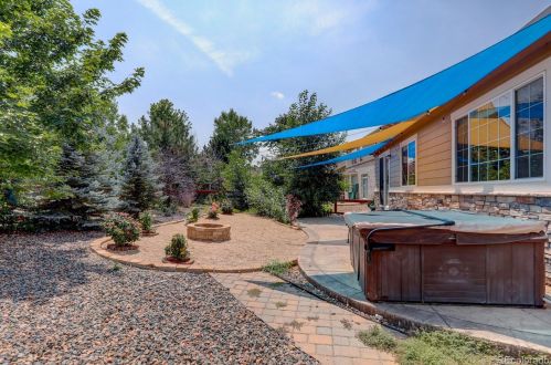 26140 Davies Dr, Aurora CO  80016-6100 exterior