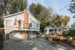 2529 Altura Ave, Montrose, CA 91020-1103