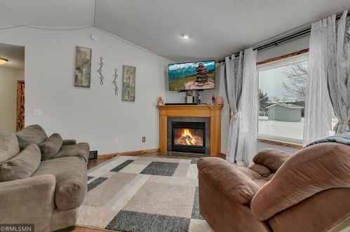 610 5th St, Richmond, MN 56368-8483