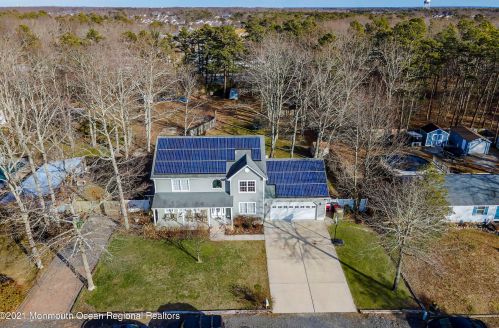 289 Princeton Ave, Berkeley Township, NJ 08721-2311