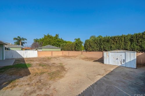 616 East St, Anaheim CA  92805-2131 exterior