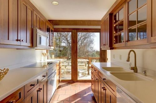 608 Brookhaven Trl, Austin TX  78746-5455 exterior