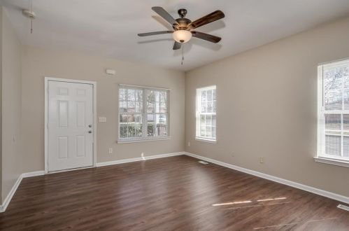 848 Capitol View Ave, Atlanta GA  30318-8331 exterior