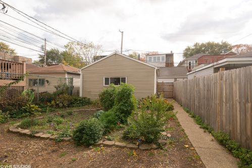 1723 Balmoral Ave, Chicago IL  60640-1123 exterior