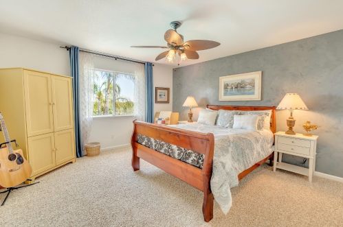 1746 Fir Dr, Los Banos CA 93635-5236 exterior