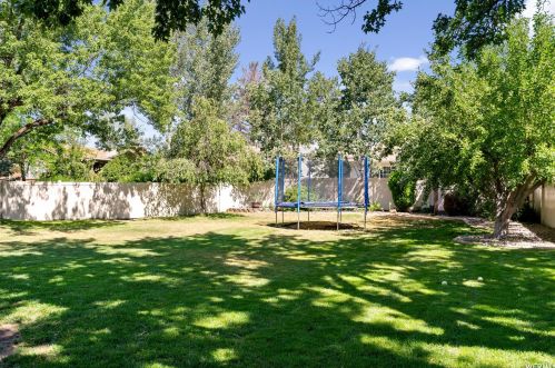 2187 Laver Ct, Sandy UT 84092-4112 exterior