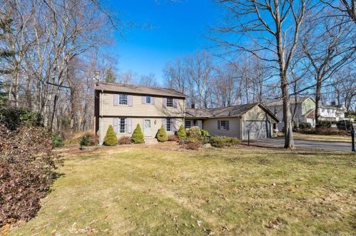 25 Marjorie Ln, Vernon, CT 06066-4007