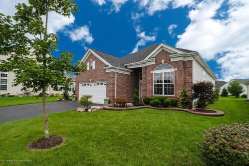 10 Harrow Ct, Jackson Twp, NJ 08527-4958