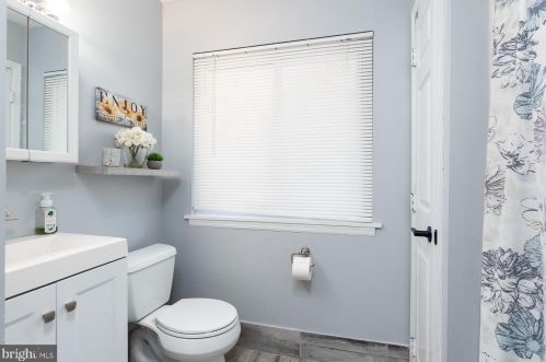 461 Bayberry St, Browns Mills, NJ 08015-1340