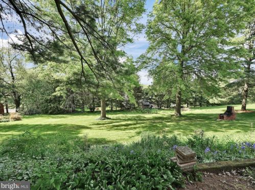 134 Scenic View Dr, Ephrata PA  17522-9570 exterior