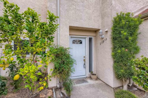 23879 Green Haven Ln, Ramona, CA 92065-4327