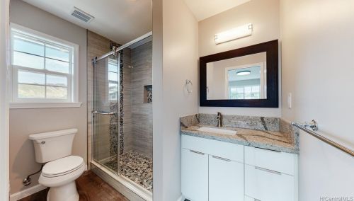 3237 Brokaw St, Honolulu HI  96815-4117 exterior