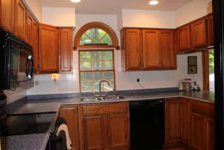 20 Hemlock Dr, Wantage, NJ 07461-4418