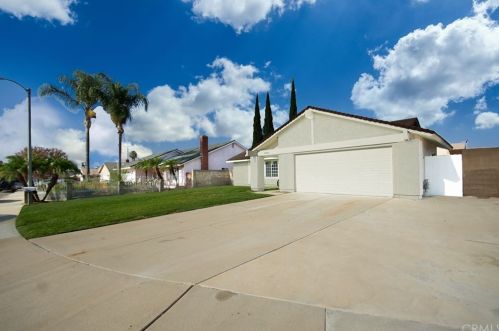 12916 Smoketree Pl, Chino, CA 91710-4656