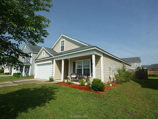 3010 Crusades St, Ladson, SC 29456-3074