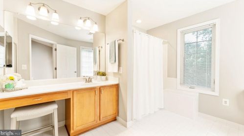 10506 Erik Charles Ct, Springfield VA 22015-2269 exterior