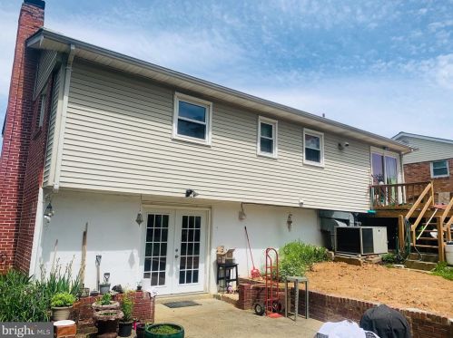 14607 Aurora Dr, Woodbridge, VA 22193-1231