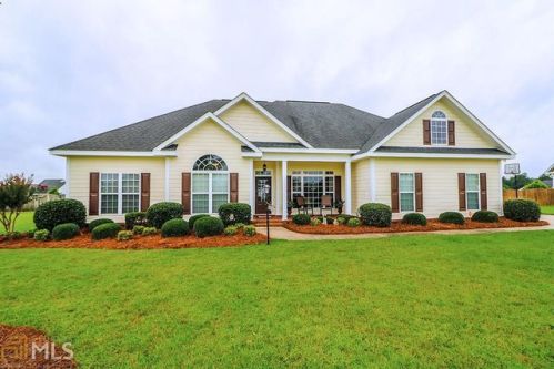 2018 Hiwassee Dr, Bonaire, GA 31005-2507
