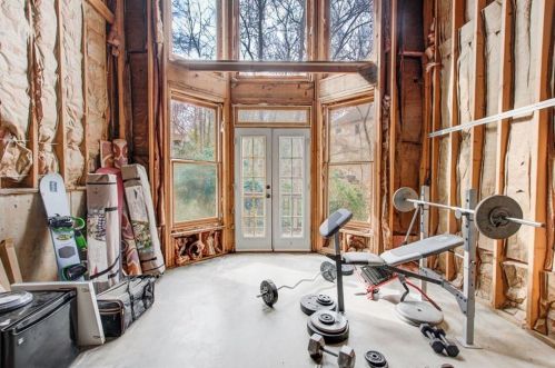 4450 Crestwicke Pointe, Atlanta GA  30319-1081 exterior
