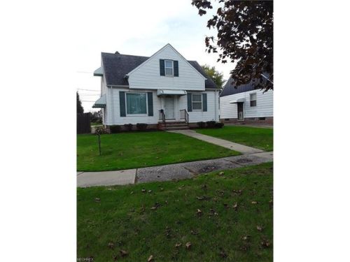 8721 Behrwald Ave, Cleveland OH  44144-2622 exterior