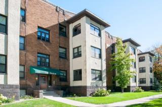 725 7th St, Minneapolis MN  55414-4311 exterior