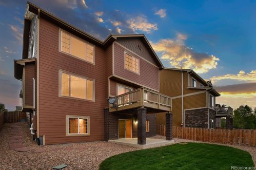 6632 Muscadine Ct, Denver CO  80016 exterior