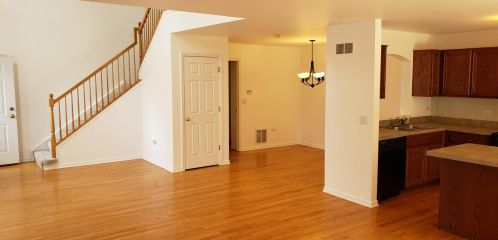 9743 Hillcrest Cir, Orland Park, IL 60467-5564