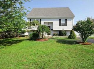 85 Lincoln Ave, East Providence, RI 02915-5430