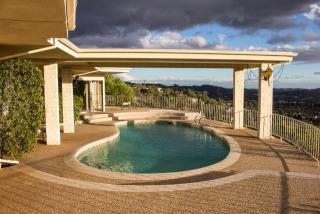 1740 Cielito Dr, Glendale, CA 91207-1024