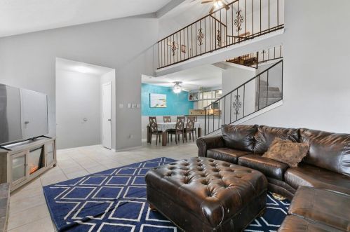 2031 Towngate Dr, Garland TX  75041-4828 exterior