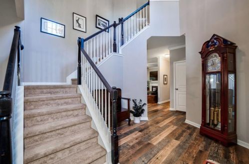 105 Middlebrooke Ct, Holly Springs, GA 30115-4553