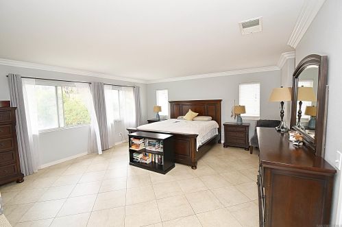 1282 Granite Spg Dr, Chula Vista CA  91915-2506 exterior