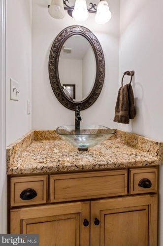 2360 Vw Dr, Lancaster PA  17602-1016 exterior