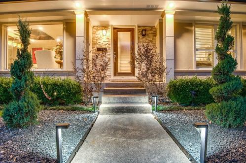 10536 Creekmere Dr, Dallas, TX 75218-2341