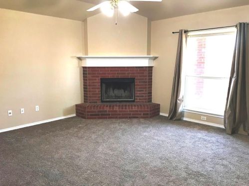 117 Blue Wood Dr, Fort Worth TX  76179-1464 exterior