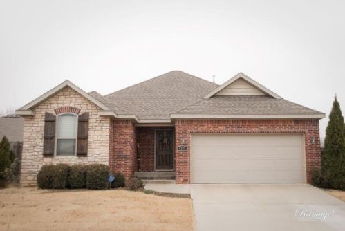 4301 Baltimore Dr, Rogers, AR 72758-4540