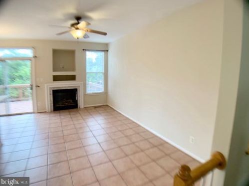 13316 Colchester Ferry Pl, Woodbridge VA  22191-1241 exterior