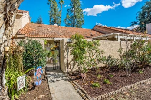 2517 Cortina Dr, Riverside, CA 92504-4858