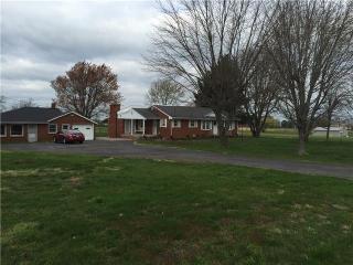 369 New Deal Potts Rd, Cottontown, TN 37048-4812