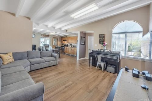 930 Fairview St, Anaheim CA  92801-3414 exterior