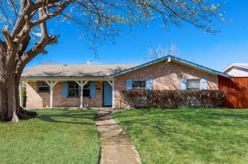 3929 Burning Tree Ln, Garland TX  75042-5314 exterior