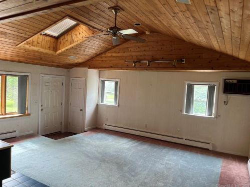 57 Granite Rd, Glastonbury, CT 06033-3811