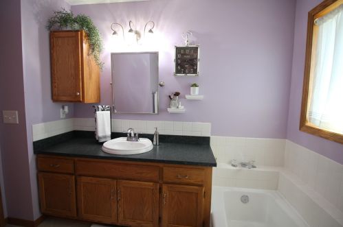 2414 Hynes Ave, Saint Paul MN 55128-5113 exterior