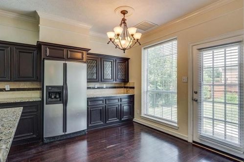7726 Cedar Elm Dr, Irving TX  75063-3457 exterior